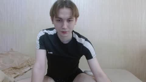 gary_snail33257 online show from January 11, 9:35 am