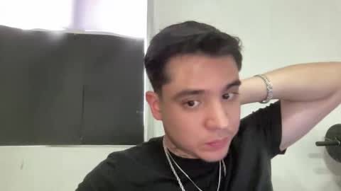 garypinepineapple online show from June 3, 10:04 pm