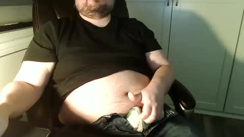 Snapshot of gaycub888 chatting on December 16, 4:02 am gaycub888 online show from December 16, 4:02 am