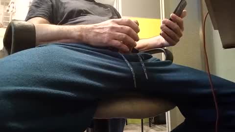 Snapshot of gazdadoka chatting on December 7, 9:17 am gazdadjoka online show from December 7, 9:17 am