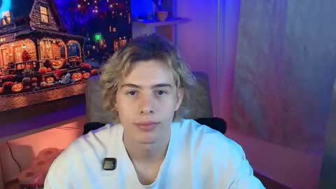 Snapshot of gemdominus chatting on October 17, 2:26 am Gem Dominus online show from October 17, 2:26 am