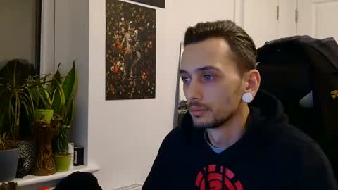 George2323 online show from December 29, 6:38 pm