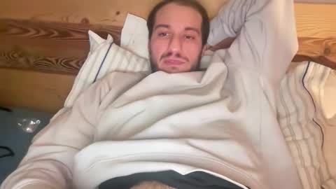 gian22344 online show from December 19, 1:24 am