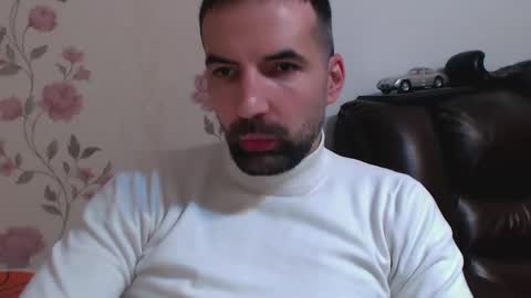 Gianni online show from April 12, 5:36 pm