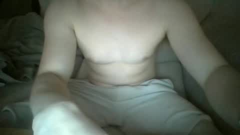 Snapshot of giantjunkjack chatting on February 9, 2:06 am Giantjunkjack online show from February 9, 2:06 am