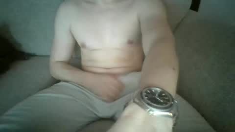 Snapshot of giantjunkjack chatting on February 3, 12:36 am Giantjunkjack online show from February 3, 12:36 am