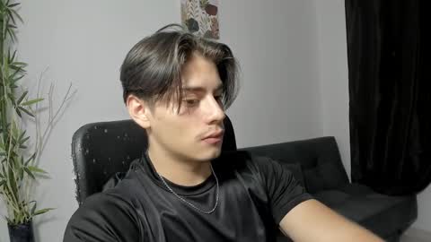 GioRusso online show from December 20, 1:36 am