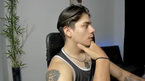 GioRusso online show from December 19, 12:56 am