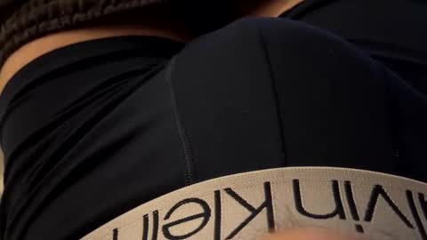 giovaa23 online show from October 2, 8:57 pm