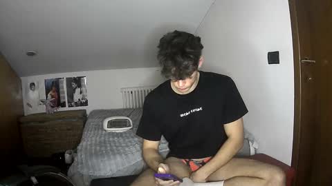 giovyyx online show from January 12, 2:21 pm