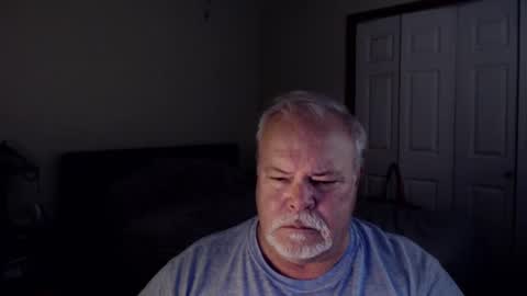 Snapshot of gmctruckguy chatting on October 7, 3:49 pm gmctruckguy online show from October 7, 3:49 pm