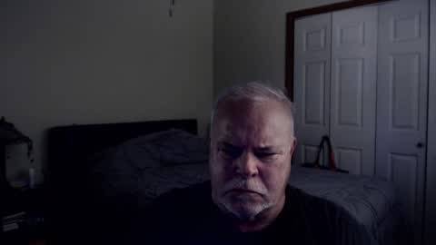 Snapshot of gmctruckguy chatting on October 9, 6:24 pm gmctruckguy online show from October 9, 6:24 pm