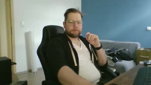 gnik_labinnah online show from April 3, 11:29 am