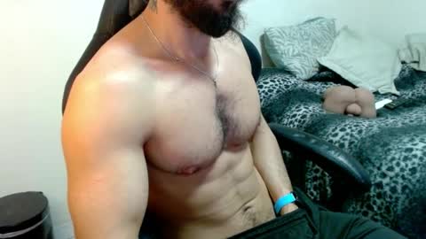 god hunkules online show from February 5, 9:11 pm