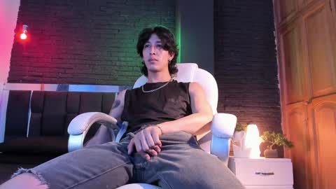 HUAN online show from December 11, 8:49 am