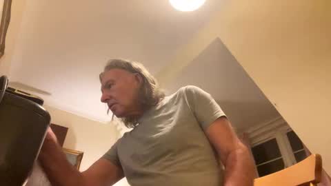 goingtobed198749 online show from October 24, 7:04 pm