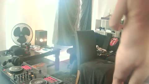 goldyguy011 online show from March 27, 2:05 am