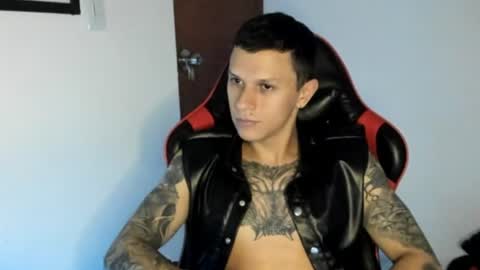 goodboy69i online show from June 13, 11:35 pm