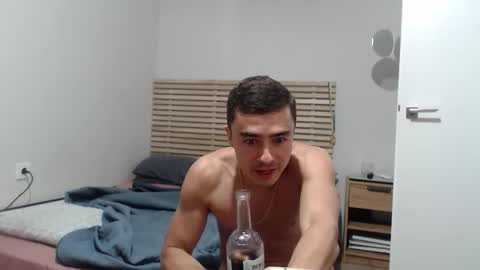 goodgg229975 online show from September 30, 6:44 pm