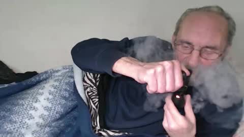 Mark online show from December 17, 6:58 pm