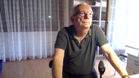 grandpach online show from April 8, 1:42 pm