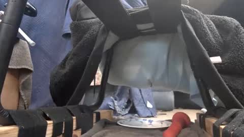 Snapshot of gregbball1 chatting on December 14, 3:07 am electrogee1 online show from December 14, 3:07 am