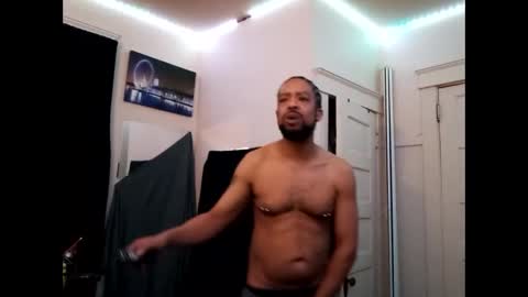 Snapshot of gregnice313 chatting on January 4, 5:27 am NICE and sometimes Savvy online show from January 4, 5:27 am