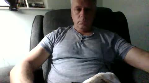 Snapshot of gregthickdix chatting on January 19, 3:29 am mmm hmmm online show from January 19, 3:29 am