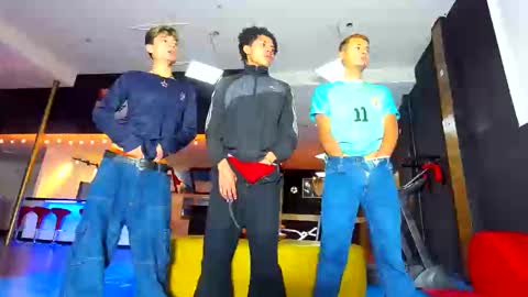 GRIVALS. THOMAS AND DAMIAND online show from January 7, 5:09 pm