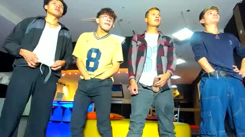 GRIVALS. THOMAS AND DAMIAND online show from December 26, 6:22 pm