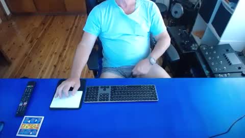 guesswhatigot2 online show from February 10, 5:58 am