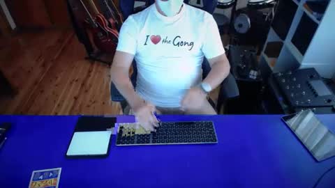 guesswhatigot2 online show from February 24, 7:22 am