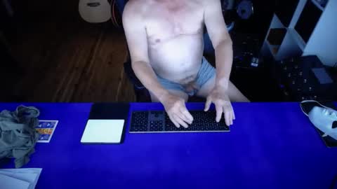 guesswhatigot2 online show from March 4, 9:07 am