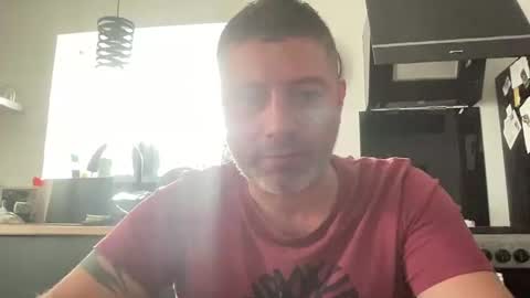 guil0 online show from November 1, 5:28 pm