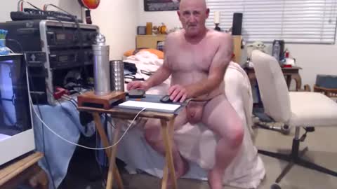 guitarsexgod2 online show from March 28, 9:09 am