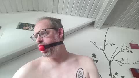 gummicasual online show from May 18, 10:21 am