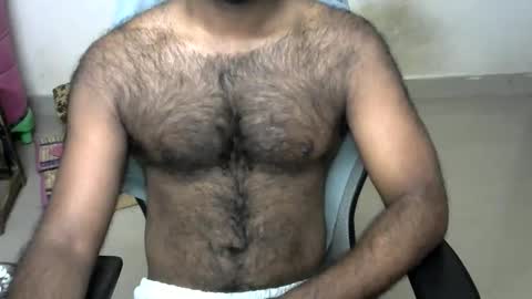 guru95497 online show from May 29, 11:26 pm