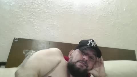 gustavo1350 online show from November 2, 12:15 am