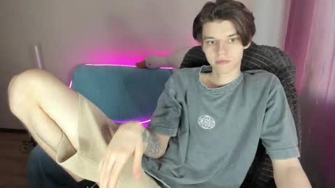 guy_liam1 online show from February 19, 2:23 pm