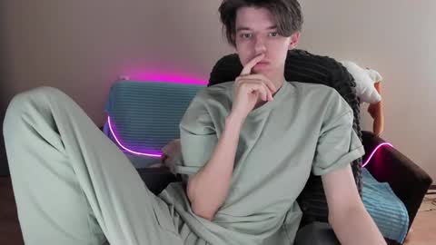 guy_liam1 online show from January 24, 8:02 am