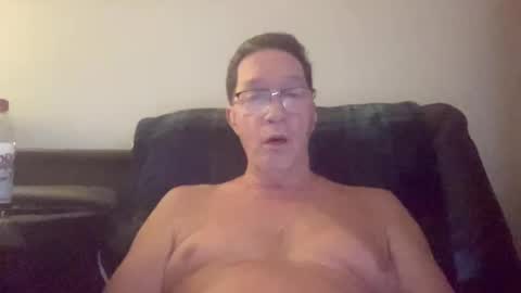 Snapshot of gwashere4u chatting on October 9, 12:26 am gwashere4u online show from October 9, 12:26 am