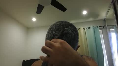 h0nest84 online show from January 17, 7:05 pm