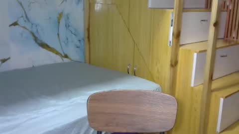 Rue online show from March 27, 2:49 am