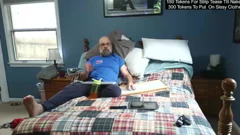 HairyDaddyBear69 online show from February 22, 7:37 pm