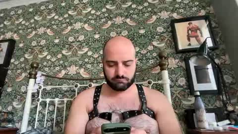 Hairy Guy online show from July 1, 11:00 am