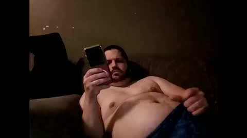 Handsomedaddy198923 online show from March 25, 7:34 am