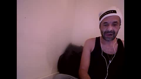 handsomepenis20cm online show from November 27, 7:06 pm