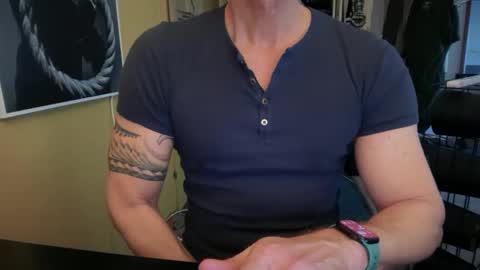 hanky online show from January 23, 10:01 am