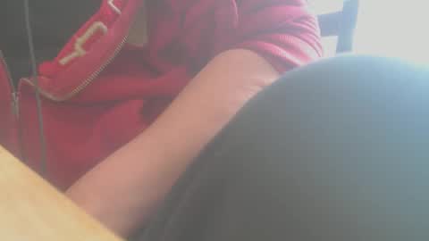 hannes_k online show from April 9, 8:20 am