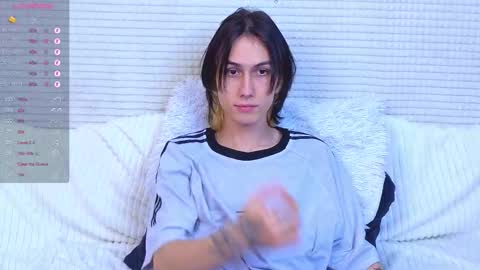 Mark online show from October 5, 8:02 pm